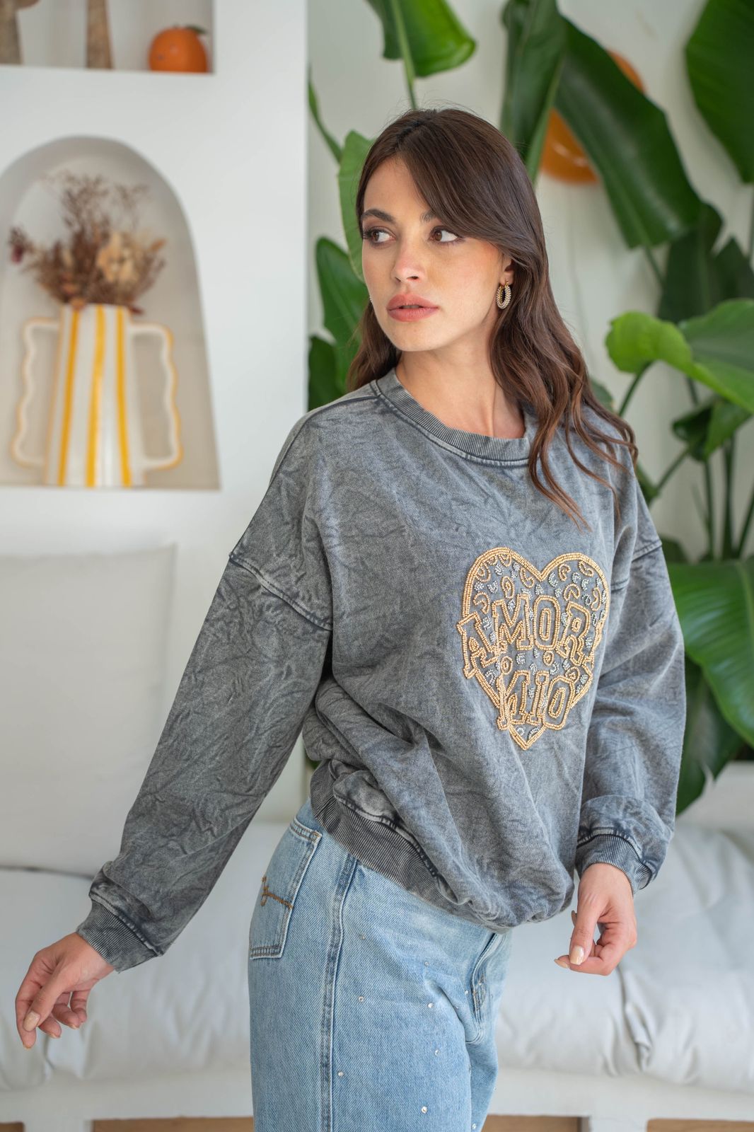 Sweatshirt